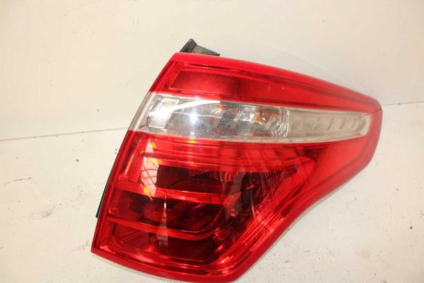 FEU ARRIERE DROIT CITROEN C4 PICASSO -2010 - Vue 1